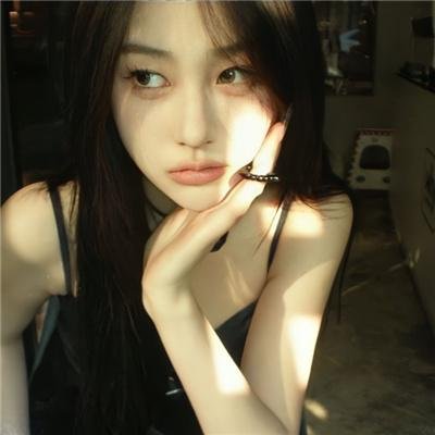 后备箱里的女孩